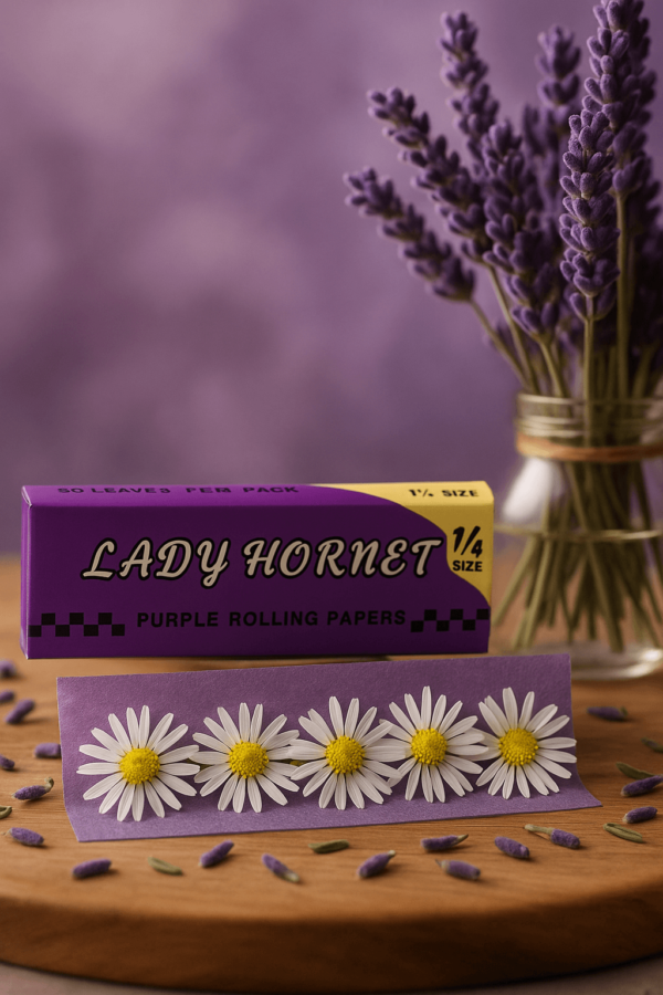 Capitas florales Moradas Lady Hornet - Image 2